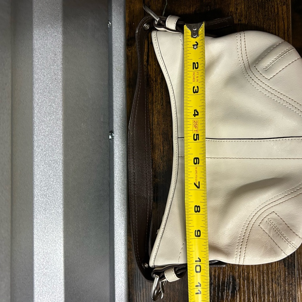 Vintage Coach Ivory Hand Bag 9541 Small Soho Y2K Leather Hobo Shoulder Purse '03 - Picture 4 of 7